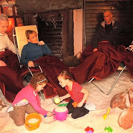 Отель Wellness Harrachovka Гаррахов