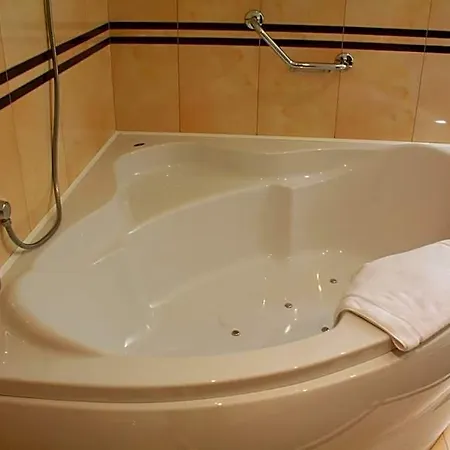 Wellness Harrachovka Отель 3*