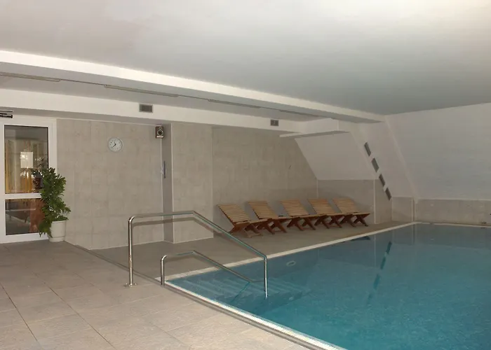 Hotel Wellness Harrachovka 3*